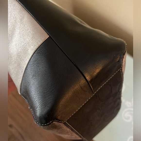 Coach F14045 Beecker Legacy Black/Tan Patchwork Purse - Picture 6 of 11